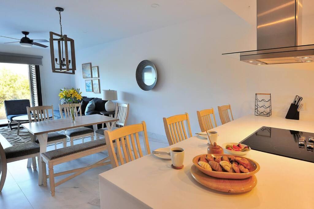 Great Location 2Bd 2Bth Walking Distance To Medano Lägenhet Cabo San Lucas Exteriör bild